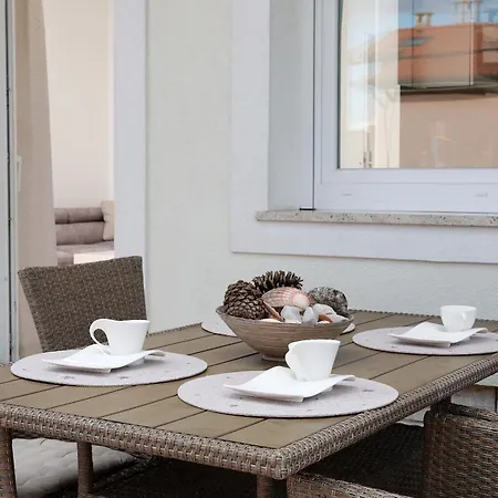 Amelie * Οπατία